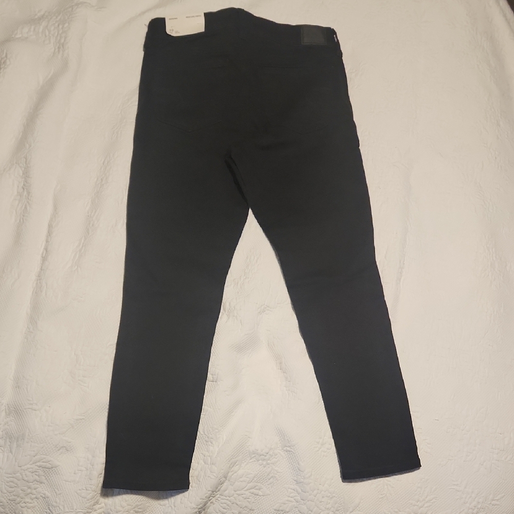 Black Skinny Jeans - Picture 4 of 5